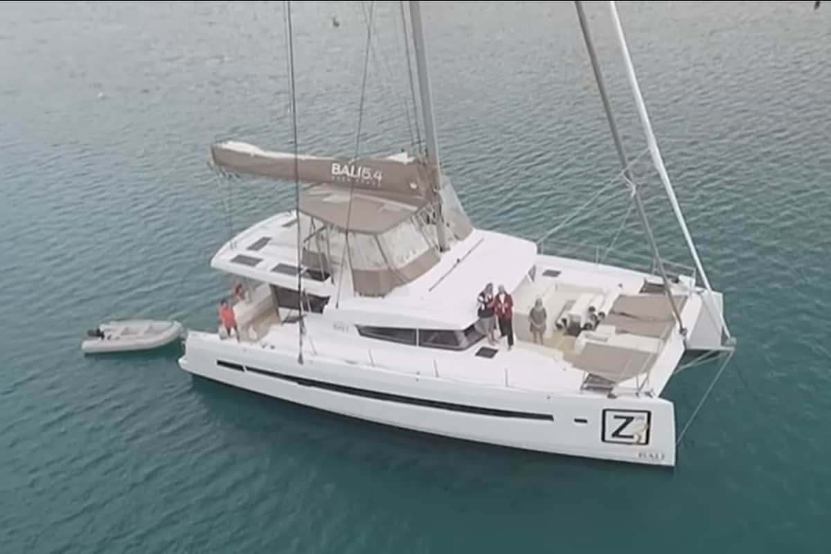 catamaran guru