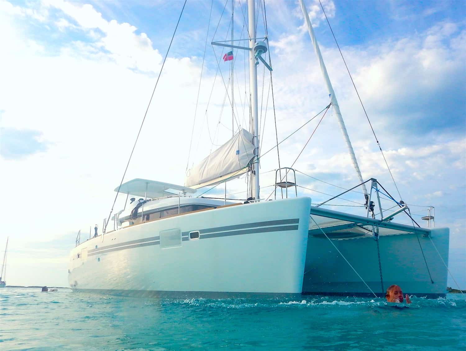 L450S Zuri anchored