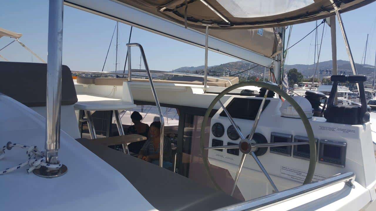 Helia 44 helm