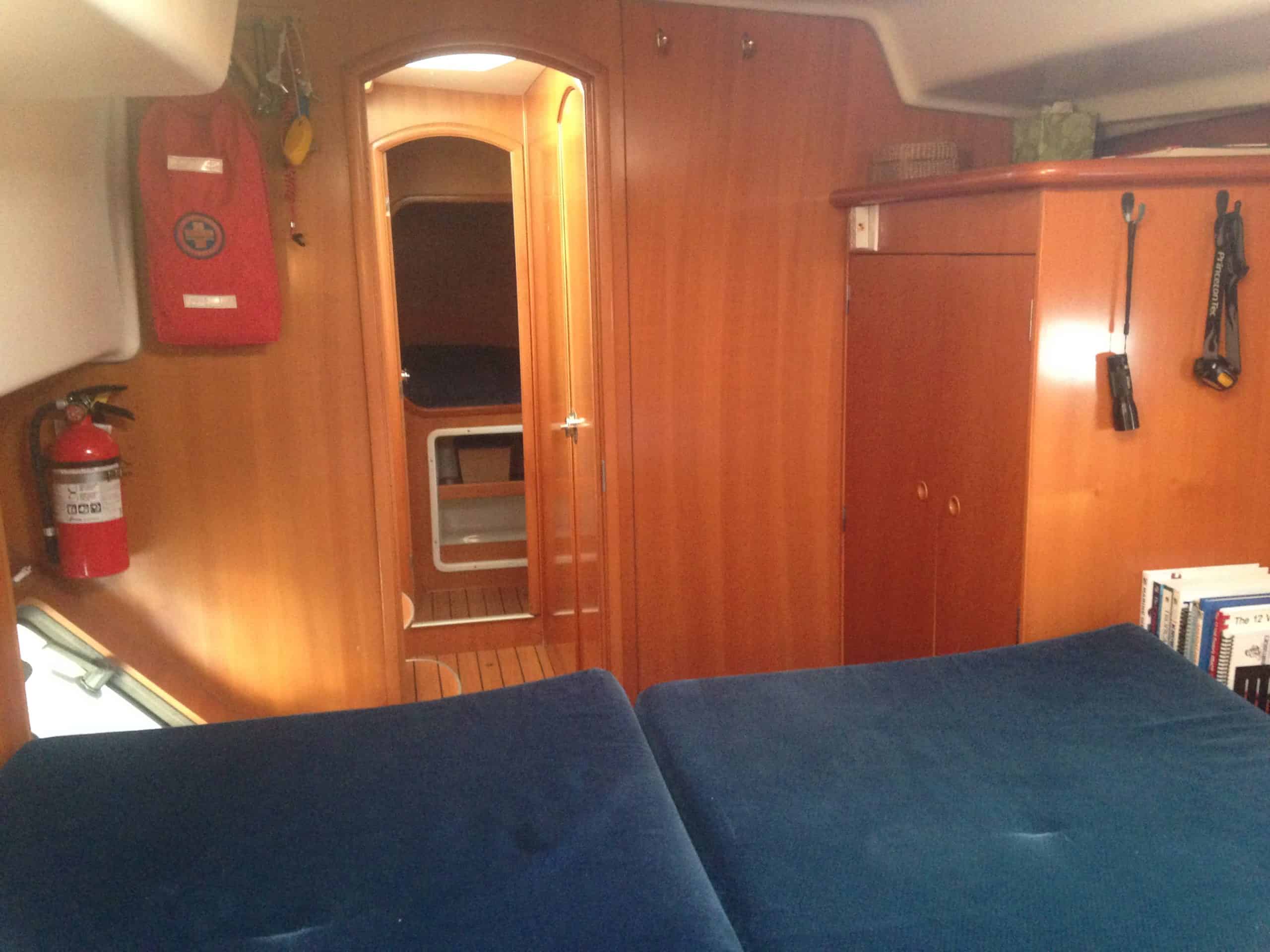 Lagoon380 cabin 2