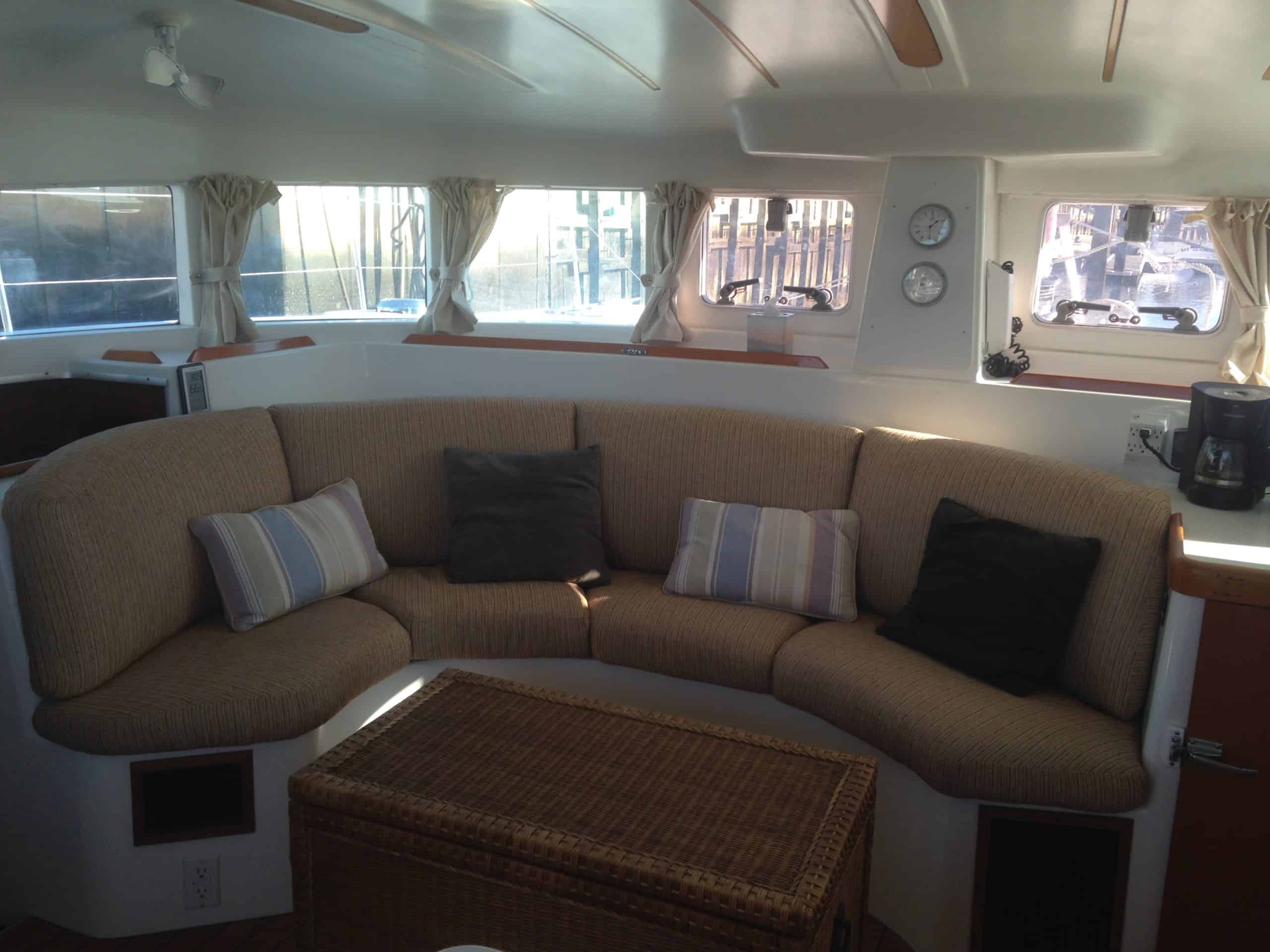 Lagoon380 saloon