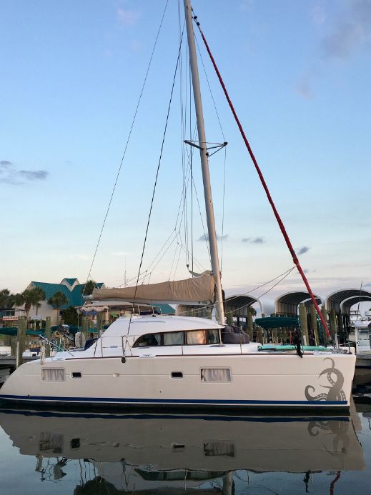 Lagoon380 side