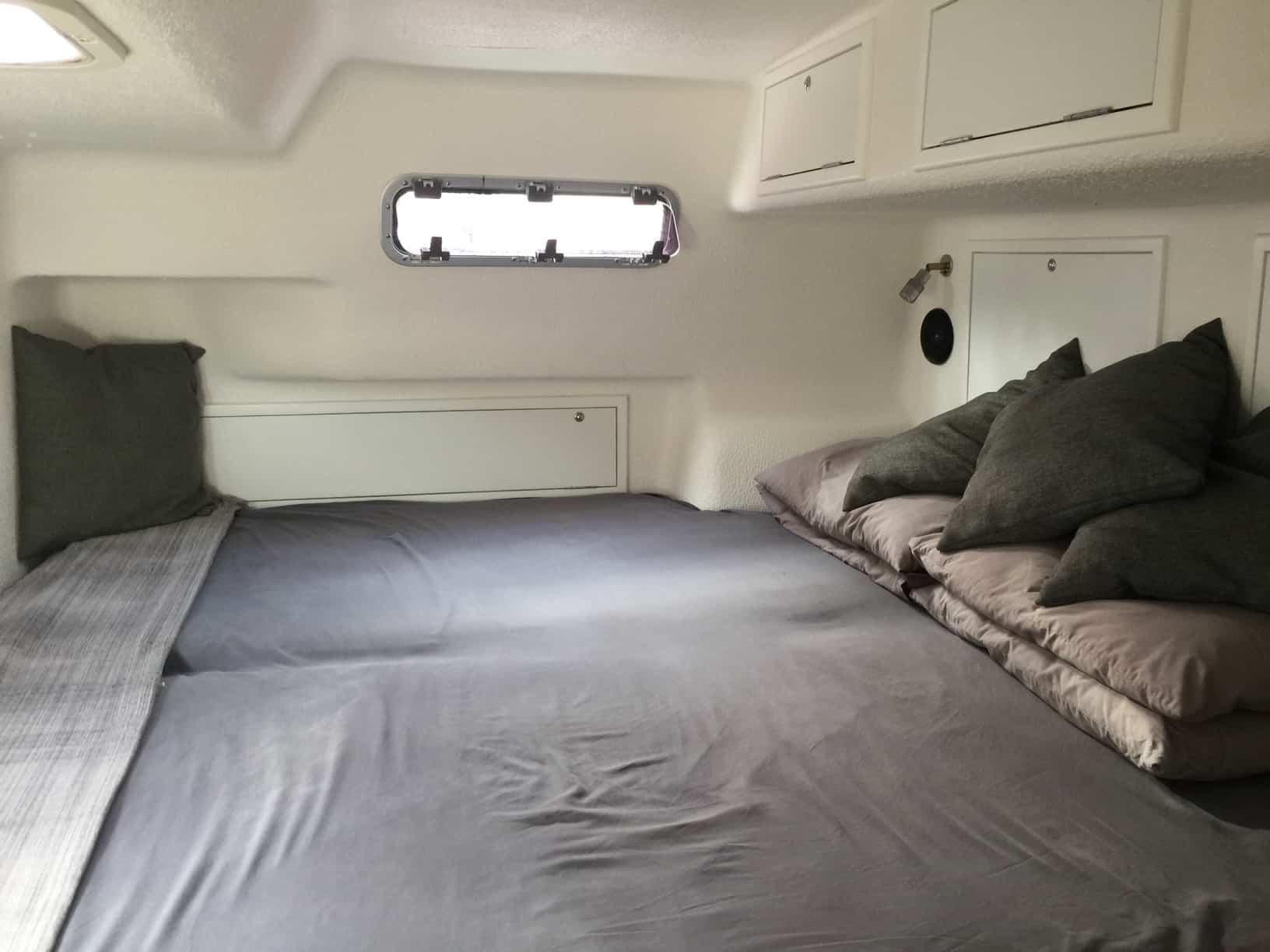 Admiral 40 cabin