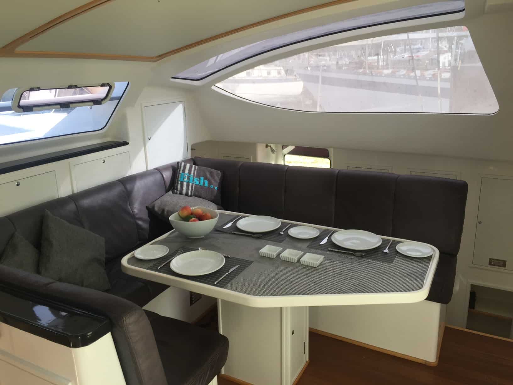 Admiral 40 saloon