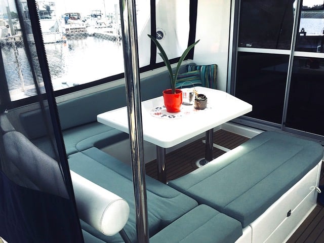 Leopard 44 outdoor dining and benches