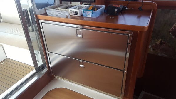 gypsies palace leopard 47pc catamaran refrigerated drawers
