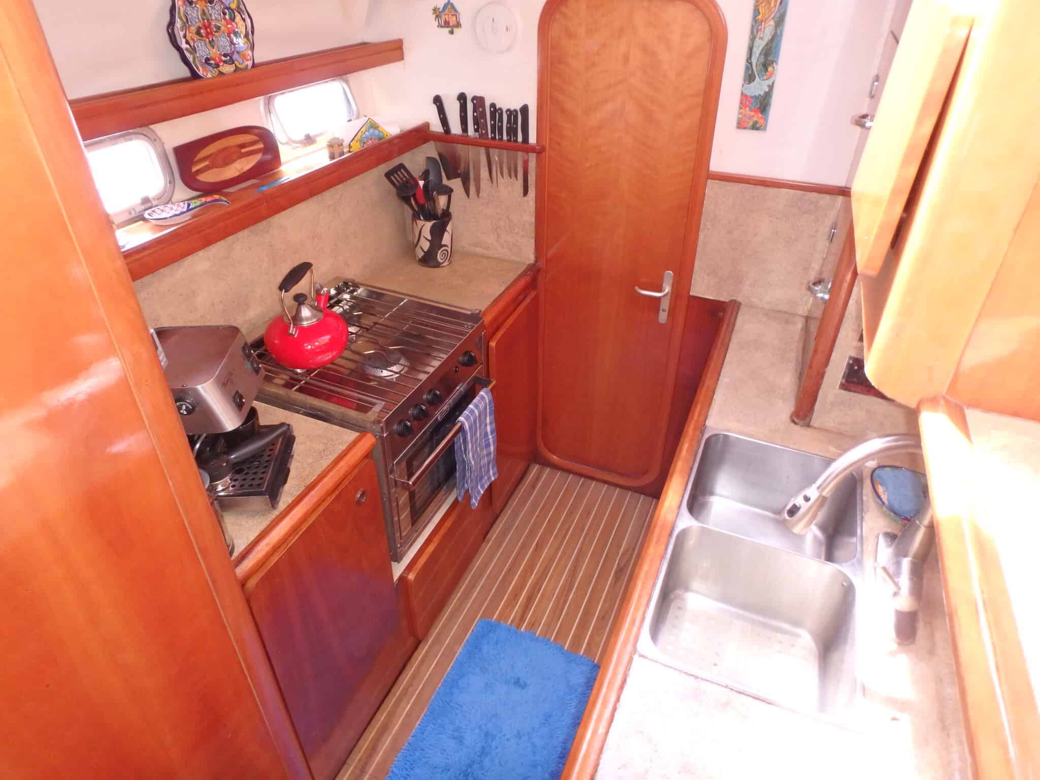 1995 privilege 42 galley viewed from above