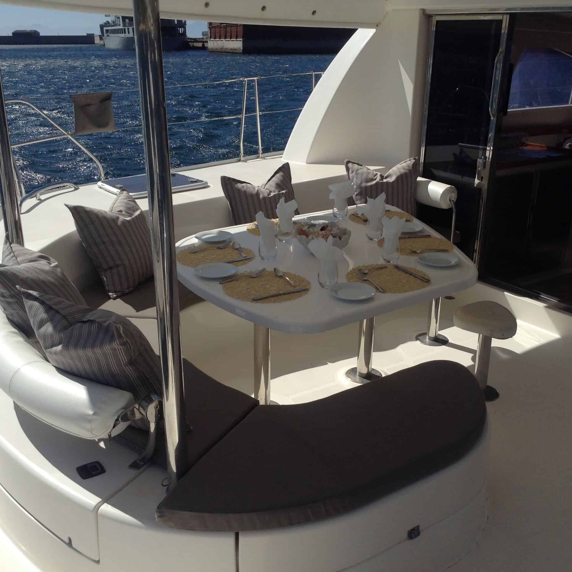 2008 leopard 46 outdoor dining table