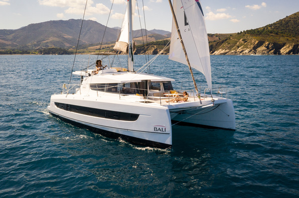 bali catamaran 4.2