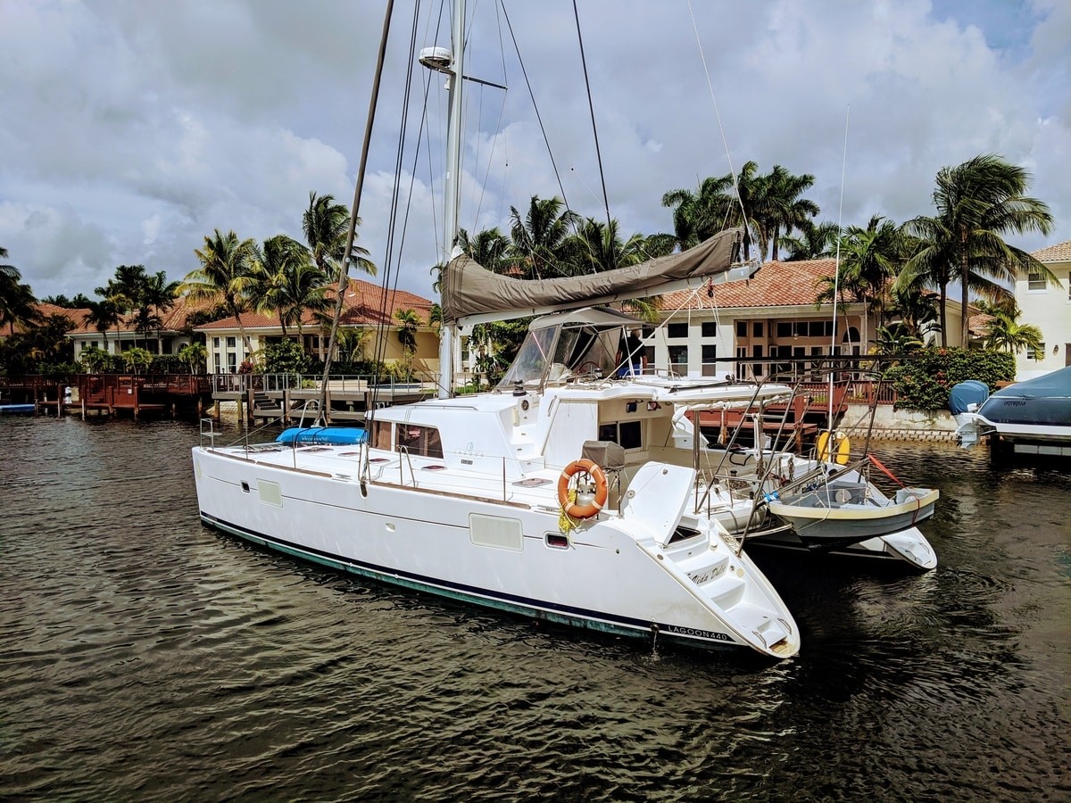 2009 lagoon 440 sold by thea koshman for jerry and susan barber | The Catamaran Gurus 2009 lagoon 440 sold by thea koshman for jerry and susan barber