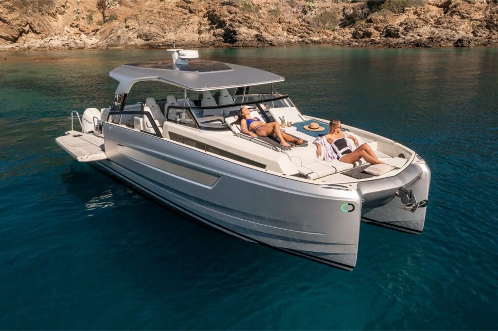 yot power catamaran 36